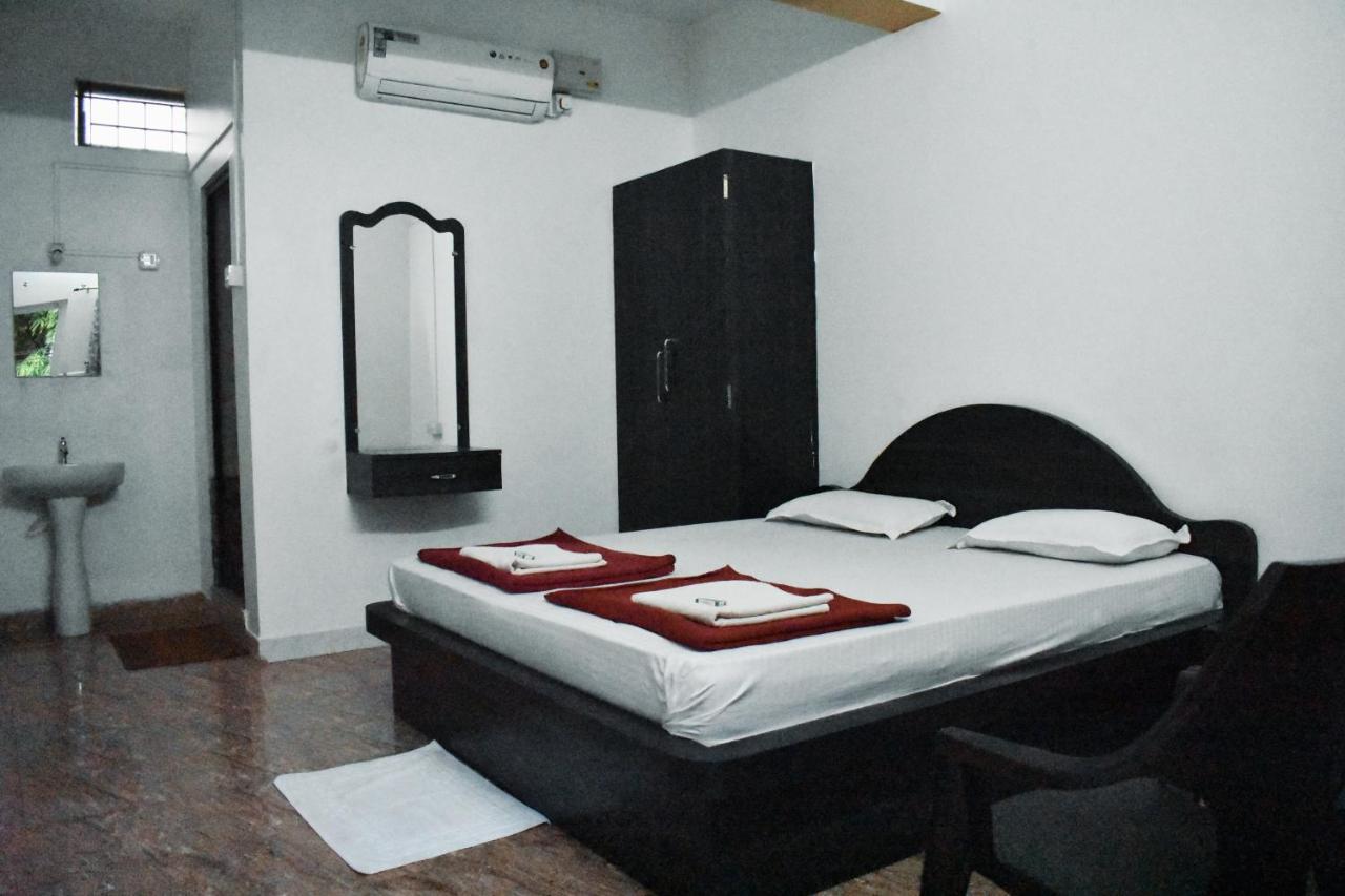 Hotel Gananjaya Gokarna  Eksteriør bilde